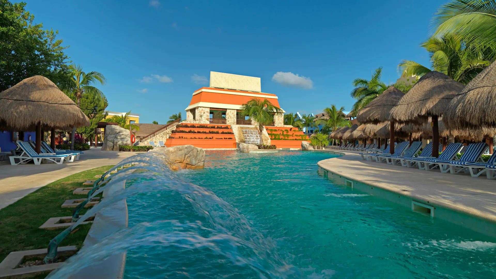 Iberostar Selection Paraiso Maya Suites Puerto Morelos 5*,